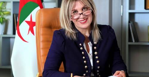 مقابلة سعادة السيدة السفيرة سليمة عبد الحق مع مجلة ديبلومات مقازين Diplomat Magazine حول المعرض التجاري الإفريقي المزمع عقده في الجزائر من 04 الى 10 سبتمبر 2025.