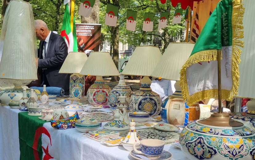 مشاركة سفارة الجزائر في مهرجان السفارات - لاهاي 2025